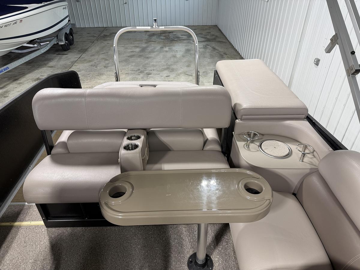 Used 2011 Premier 250 Grand Isle I/O