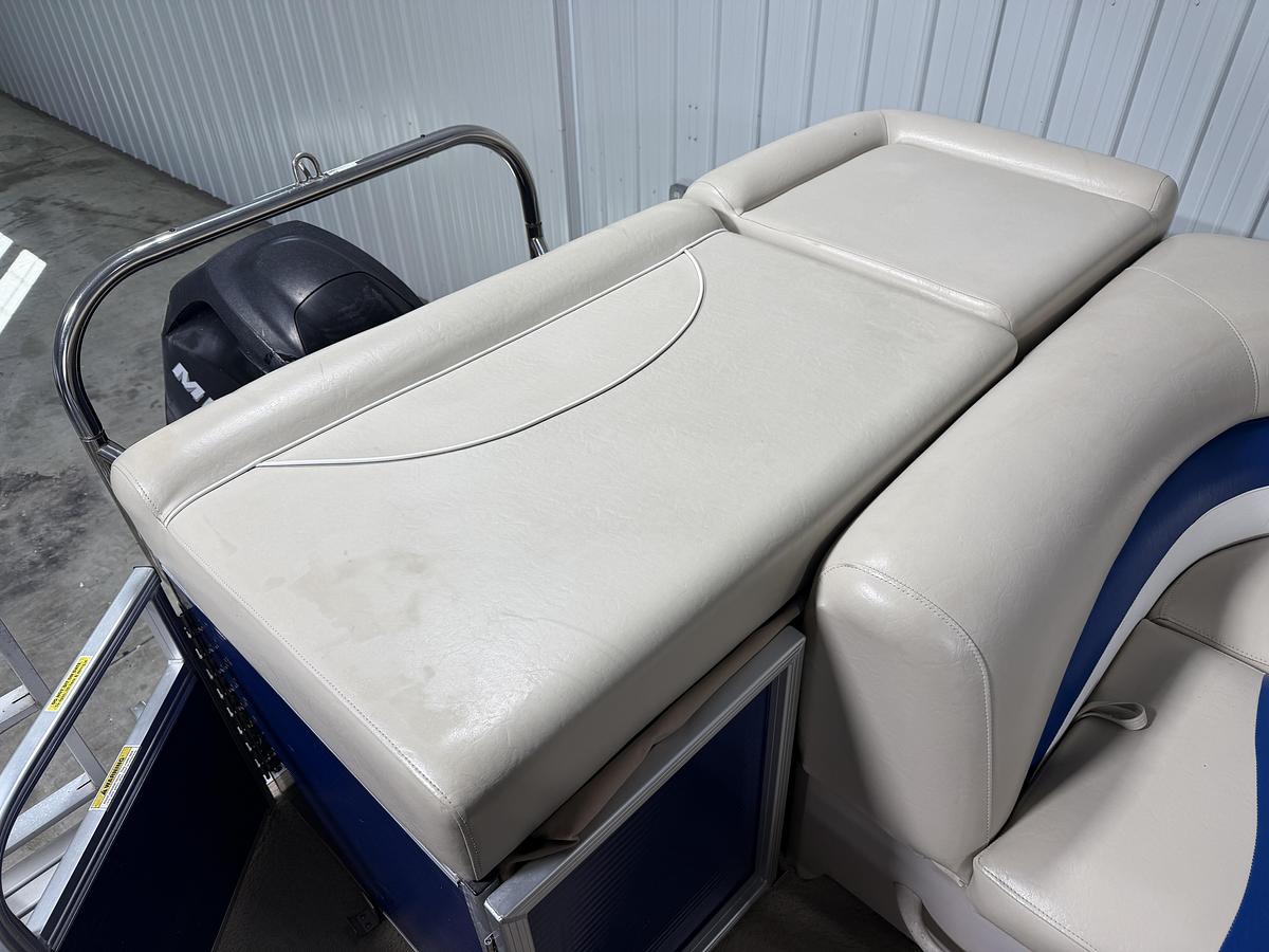 Used 2010 Sweetwater 2586 RE4
