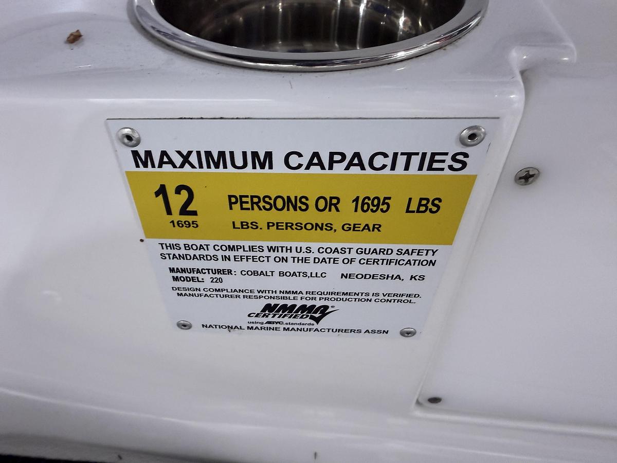 Used 2020 Cobalt Boats 220S BR