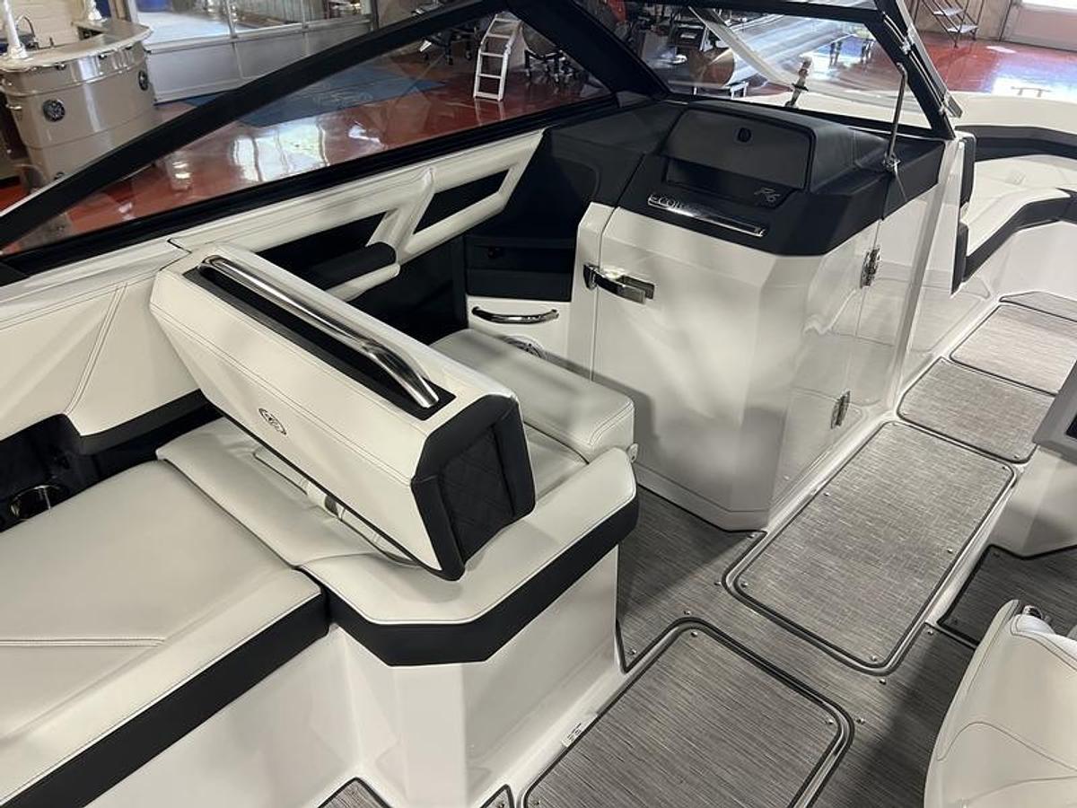 2026 Cobalt Boats R6