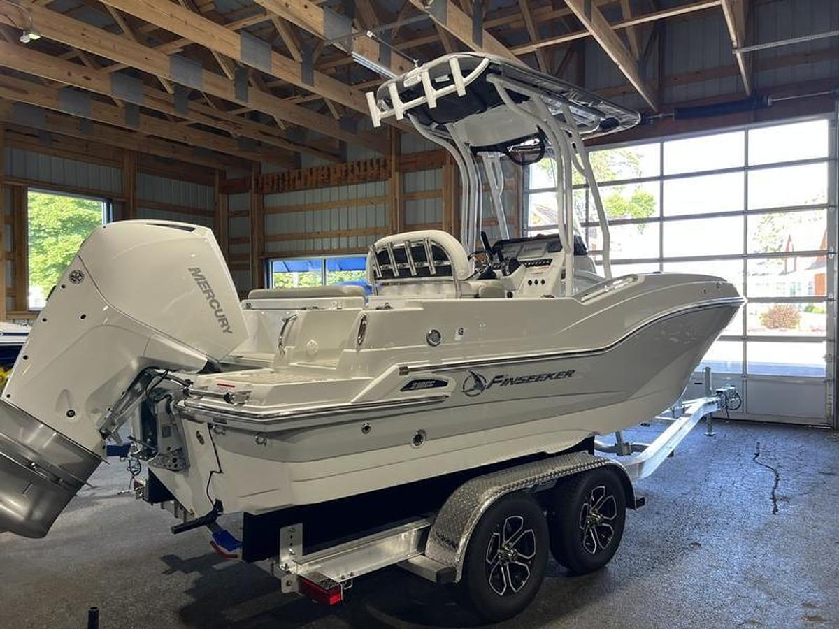 2024 Finseeker 210 FS