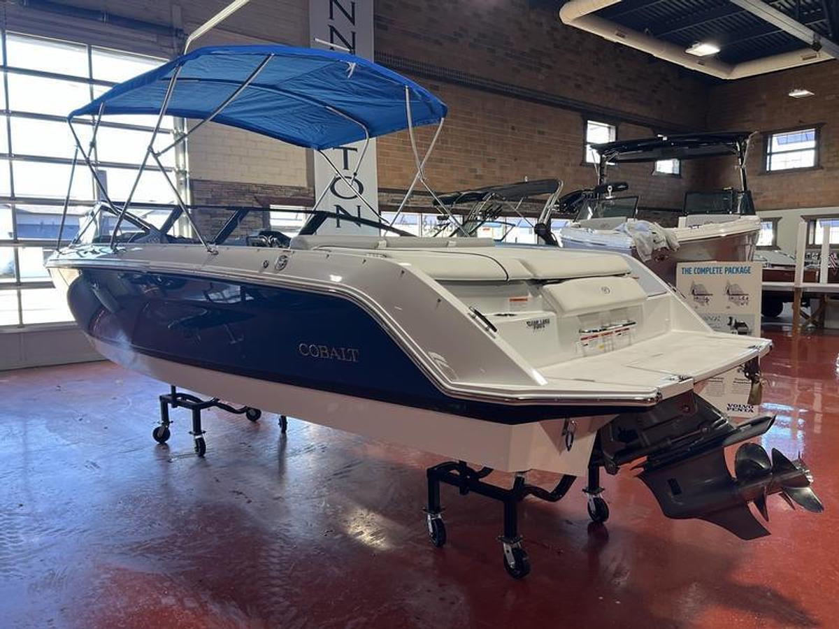 2025 Cobalt Boats CS23