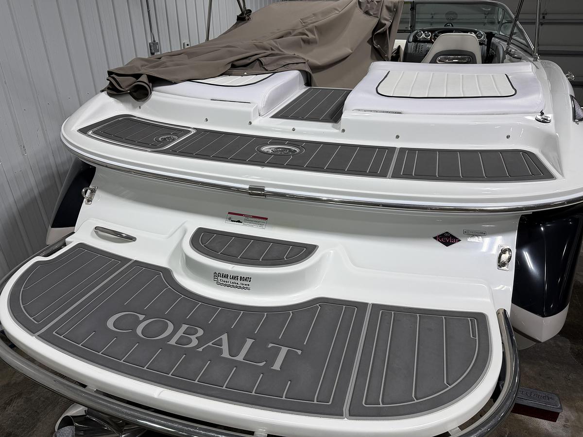 Used 2006 Cobalt Boats 220