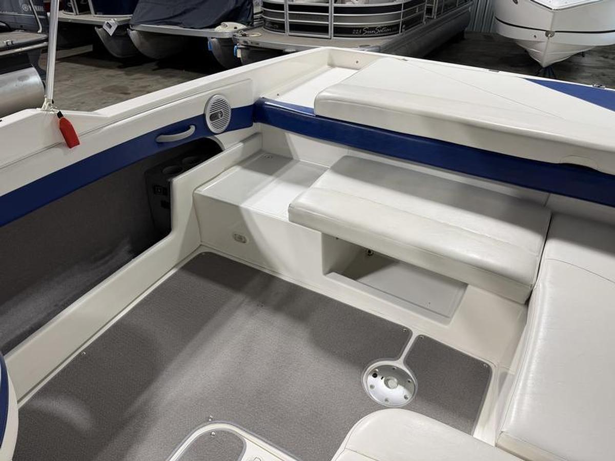 Used 2005 Bayliner 225 LS