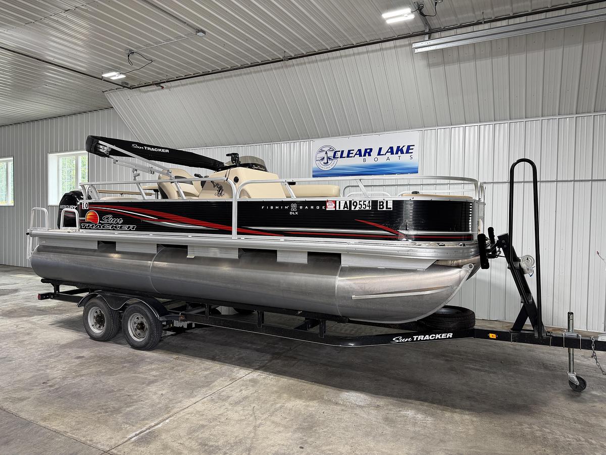 Used 2013 Tracker Fishin' Barge 22 DLX