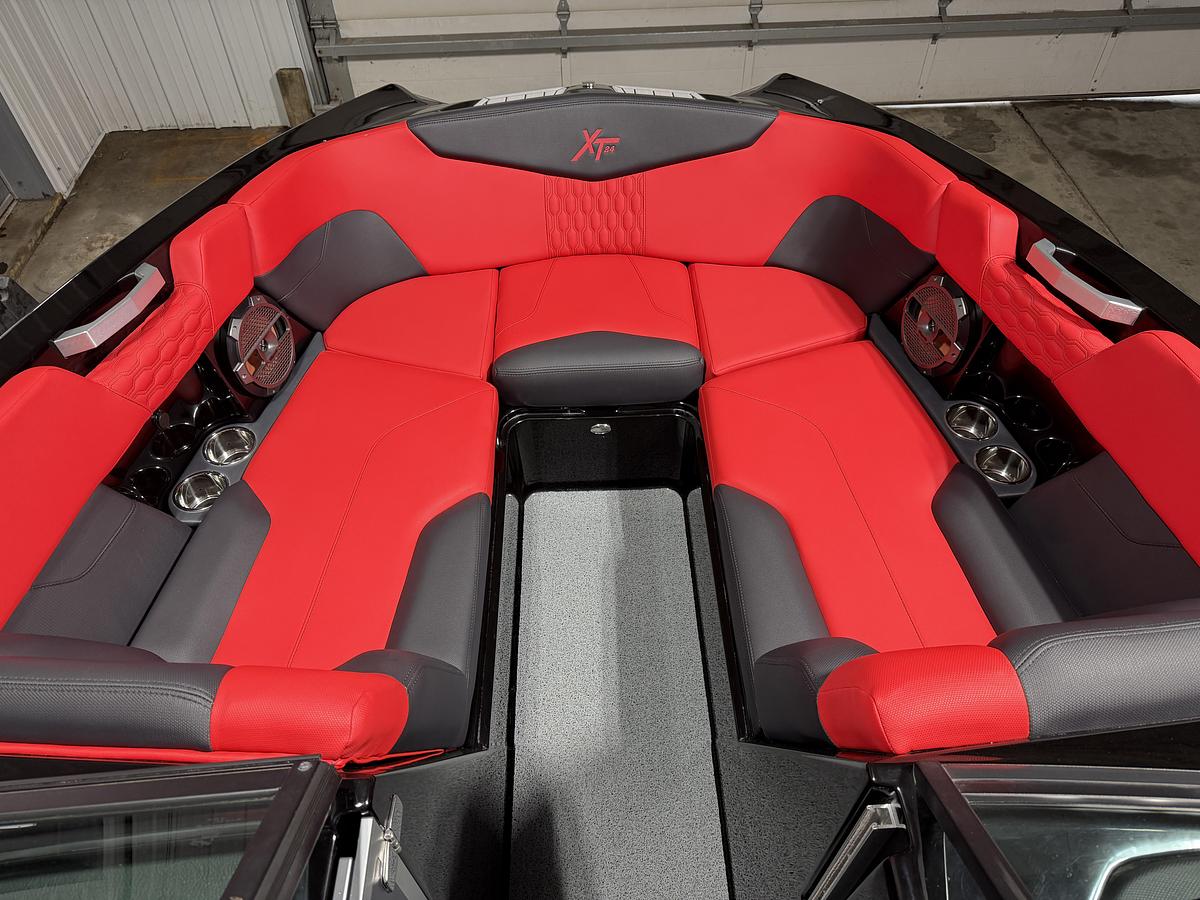 Used 2022 Mastercraft XT24