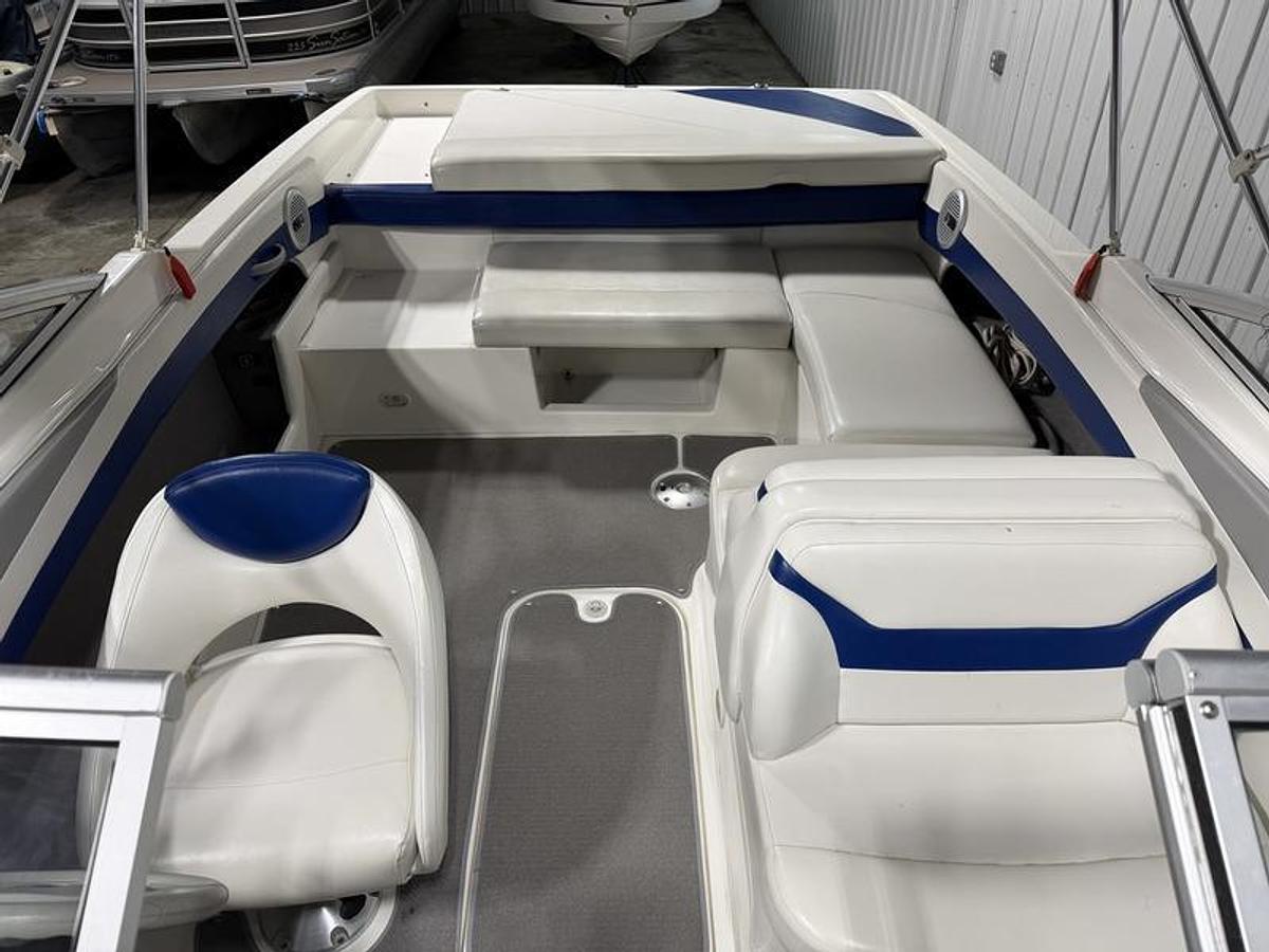 Used 2005 Bayliner 225 LS