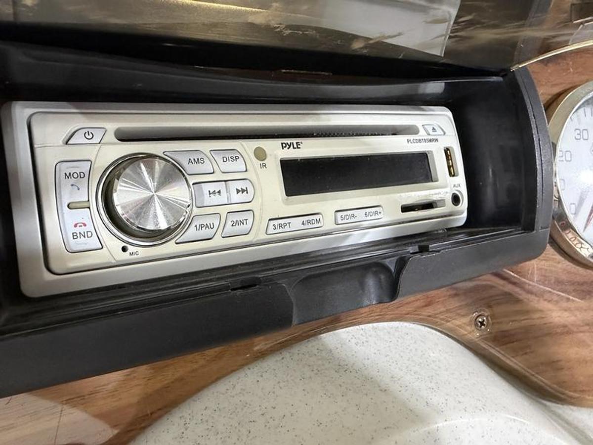 Used 2007 LEISURE 2023 ISLAND