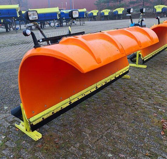 Gebruikt 2002 Nido SNK270