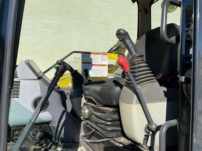 Used 2014 Komatsu PC88-MR-8/ With HTD Thumb