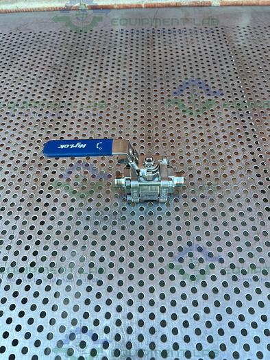 Used Hylok  S02BH-8T Ball Valve w/ 3/4" Threaded Fitting