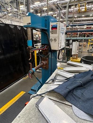 Used 2013 T.J. Snow Slimline Pedestal Type Spot Welder