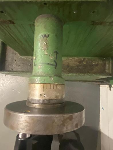 Used Astra 6" Slotting Machine