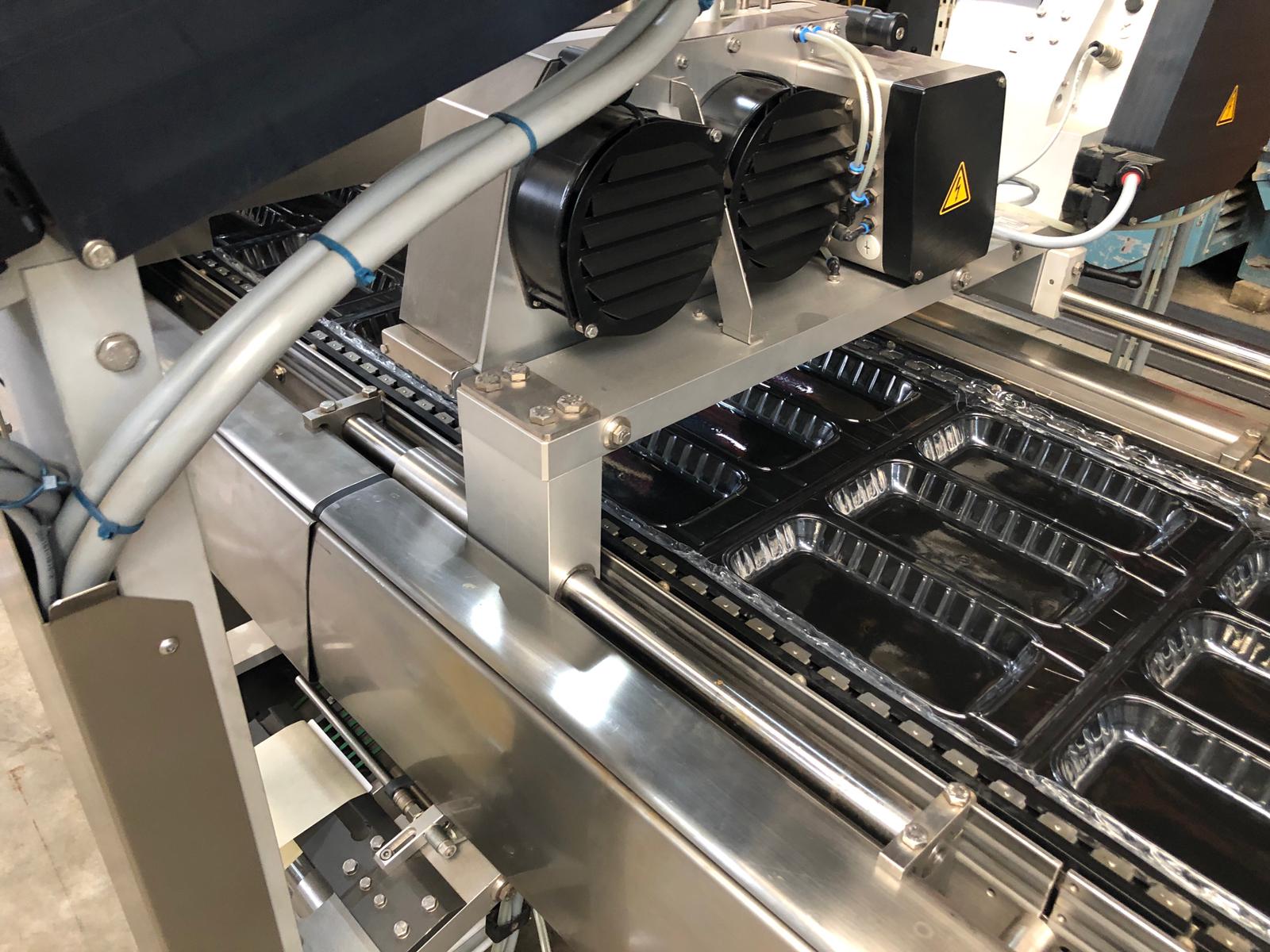 Used Multivac R275cd skin-pack thermoformer