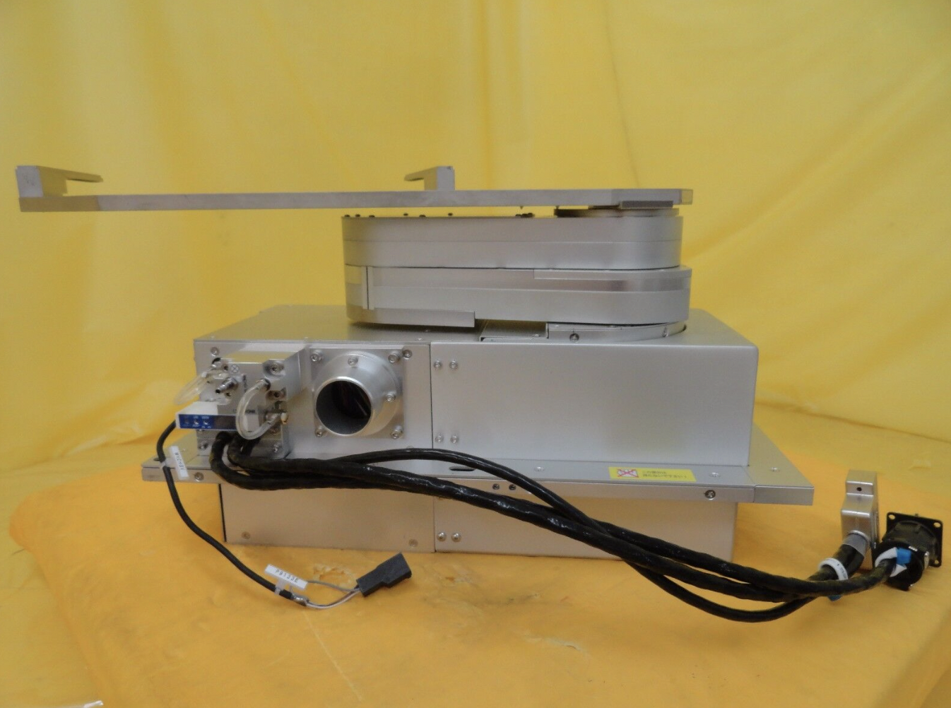 Used Kawasaki NS110C-B001 Chuck Box Robot 4K192-238-4 NSR-S307E DUV Sheared Pin As-Is