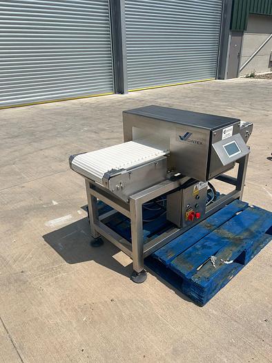 Used CINTEX METAL DETECTOR