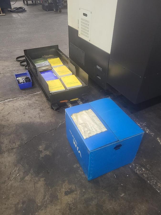 Used HYUNDAI WIA CNC TURNING CENTER
