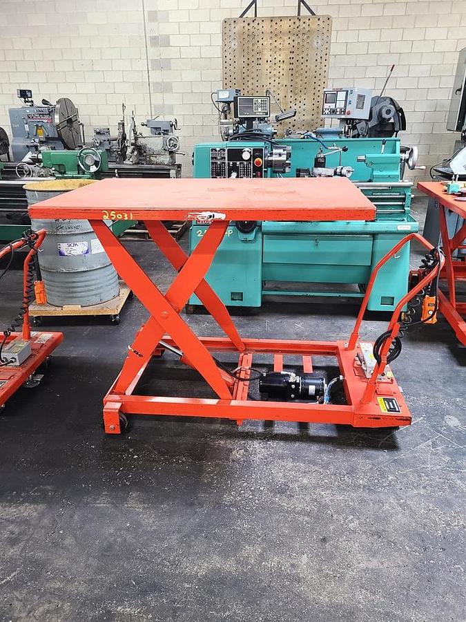 Used PRESTO HYDRAULIC LIFT TABLE WBP36-15