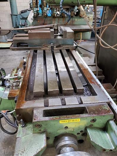 Used OKK BED TYPE VERTICAL MILL