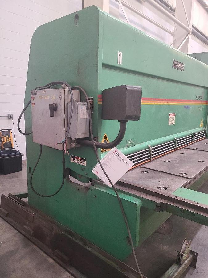 Used 10' X 3/8" ACCURSHEAR HYDRAULIC SHEAR