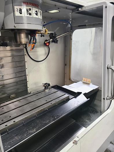 Used HAAS VERTICAL MACHINING CENTER