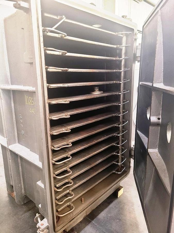 Used BLAW-KNOX SHELF DRYING OVEN