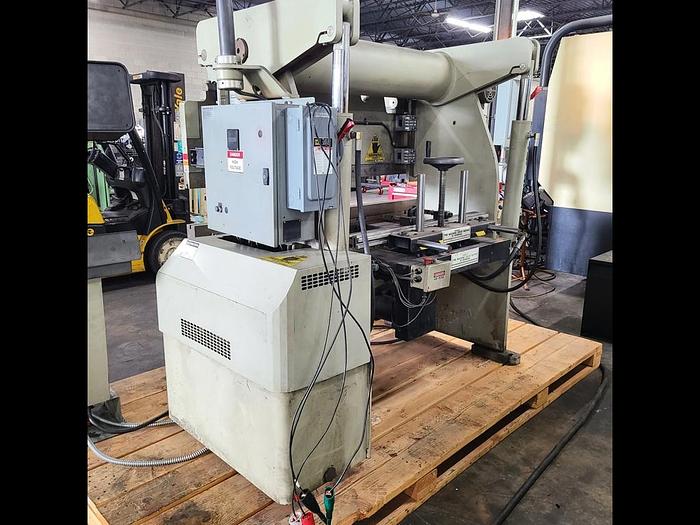 Used ACCURPRESS HYDRAULIC PRESS BRAKE