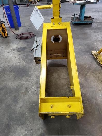 Used STEWART SYSTEM PEDESTAL JIB CRANE