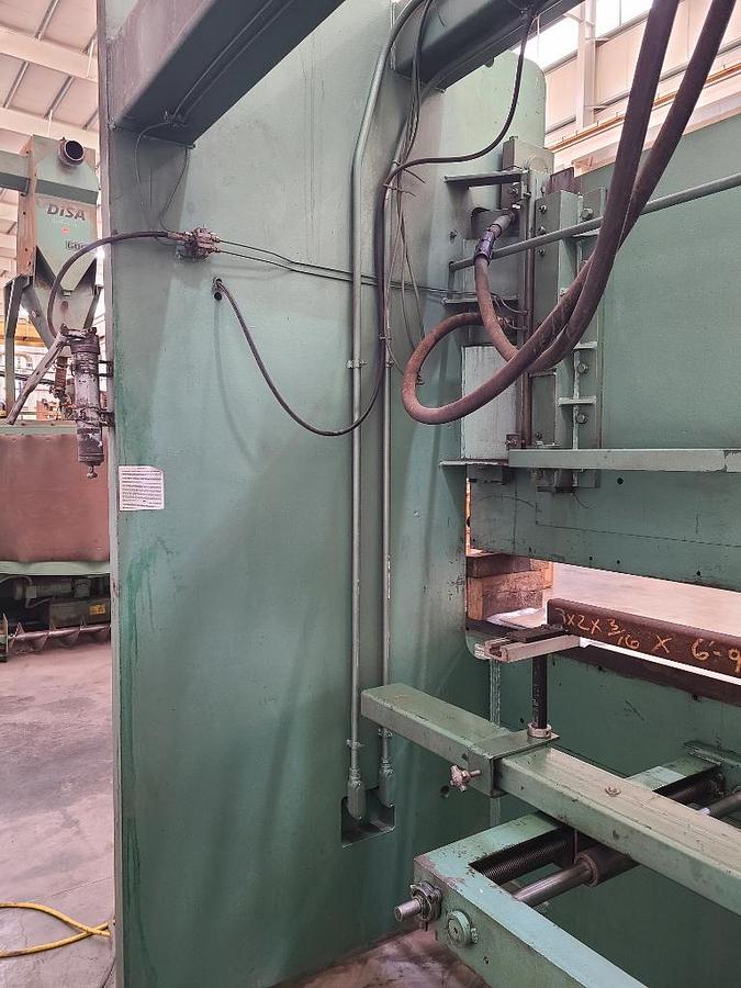 Used 300 TON X 12' BETENBENDER HYDRAULIC PRESS BRAKE