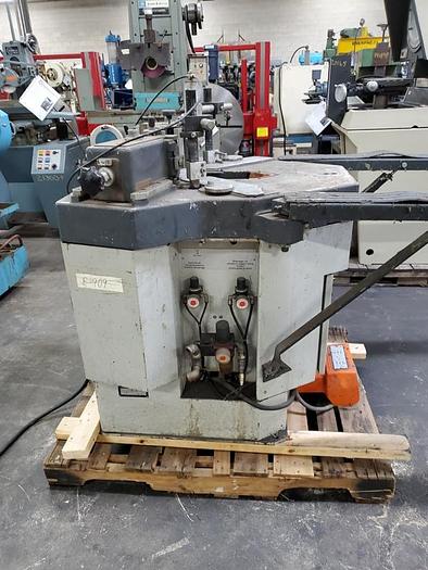 Used ELUMATIC CORNER CRIMPER