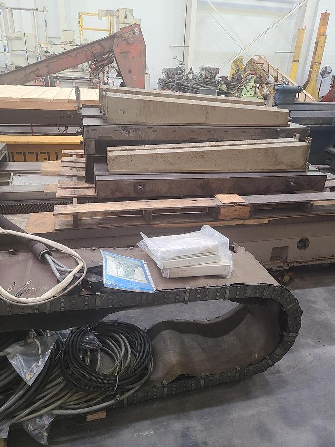 Used UNION FLOOR TYPE HORIZONTAL BORING MILL