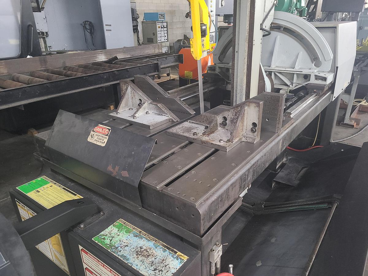 Used HYD-MECH V-20 VERTICAL BAND SAW