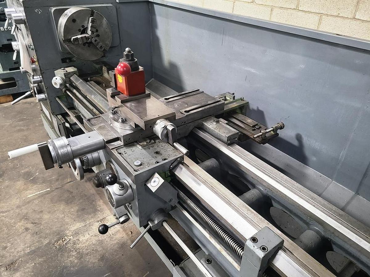Used NARDINI GAP BED ENGINE LATHE