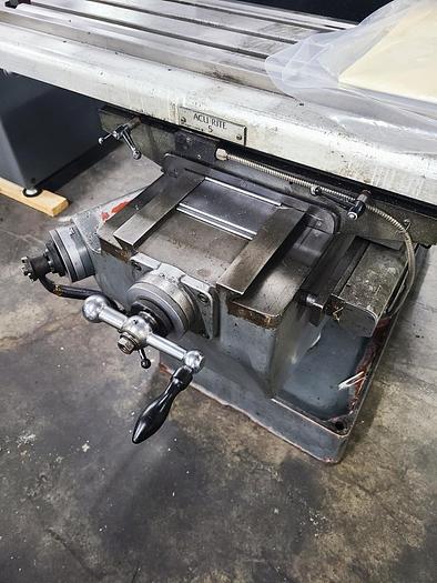 Used LAGUN VERTICAL MILLING MACHINE