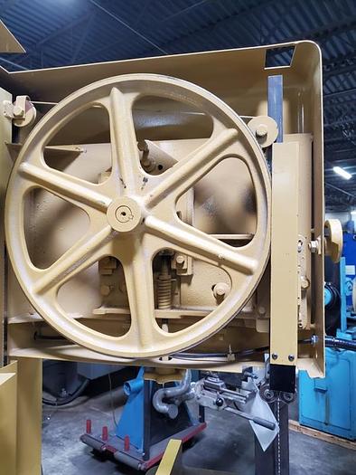 Used POWERMATIC VERTICAL BAND SAW