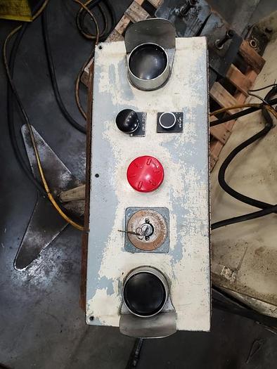 Used KOMATSU OPEN BACK STRAIGHT SIDE PUNCH PRESS