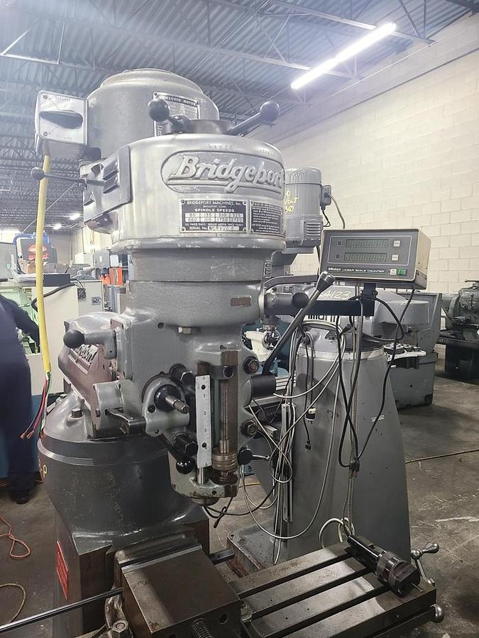 Used BRIDGEPORT VERTICAL MILL