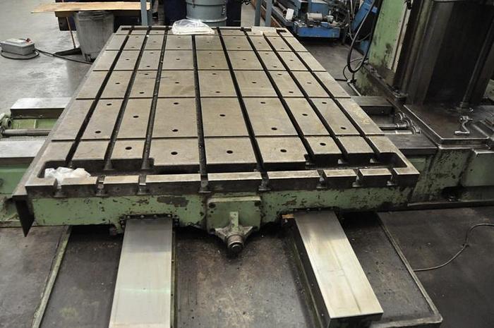 Used GIDDINGS & LEWIS TABLE TYPE HORIZONTAL BORING MILL