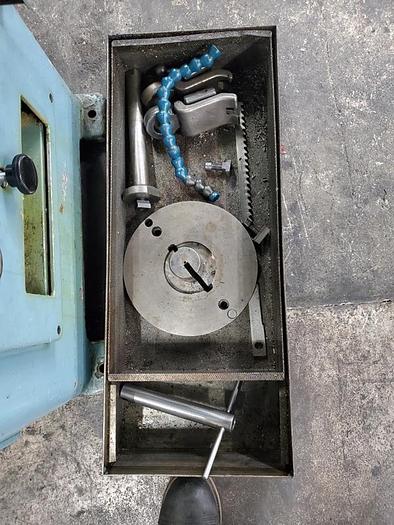 Used DAVIS KEYSEATER