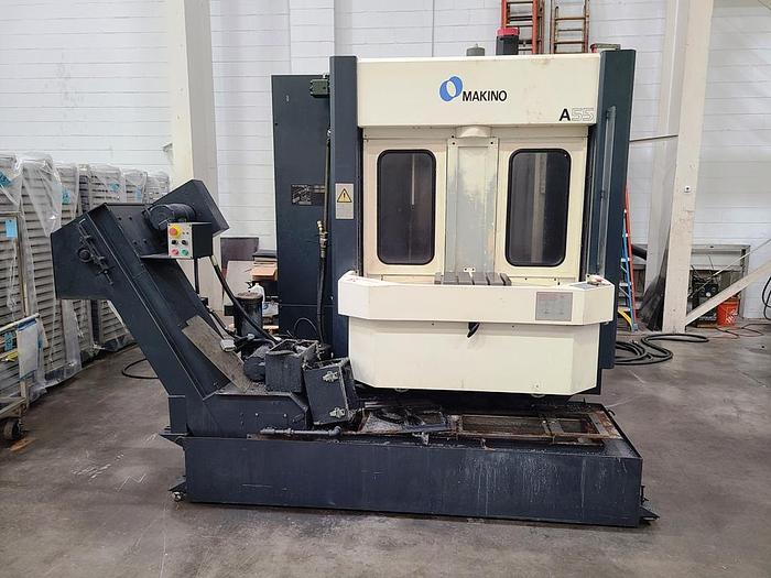 Used MAKINO HORIZONTAL MACHINING CENTER