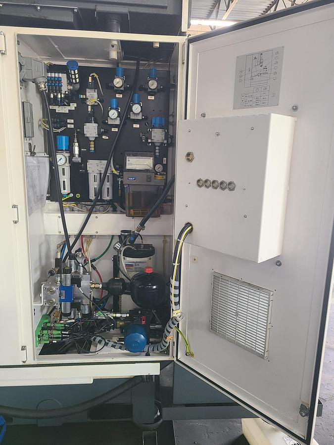 Used WALTER CNC TOOL AND CUTTER GRINDER