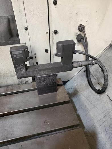 Used MAKINO SNC64 CNC VERTICAL MACHINING CENTER