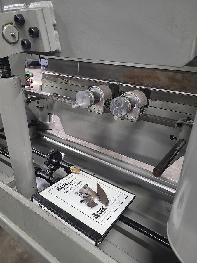 Used 24 TON X 4' ATEK BANTAM PRESS BRAKE