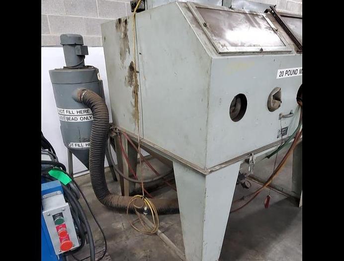 Used 20040 TRINCO DRY BLAST CABINET 60X48