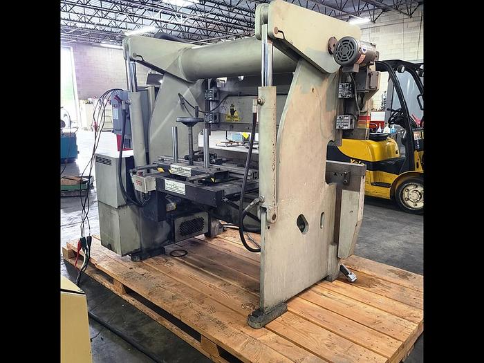 Used ACCURPRESS HYDRAULIC PRESS BRAKE