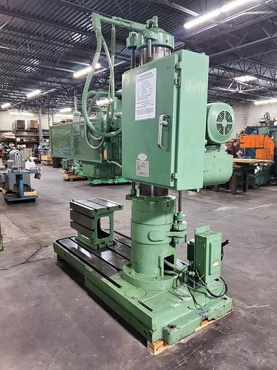 Used CARLTON RADIAL DRILL