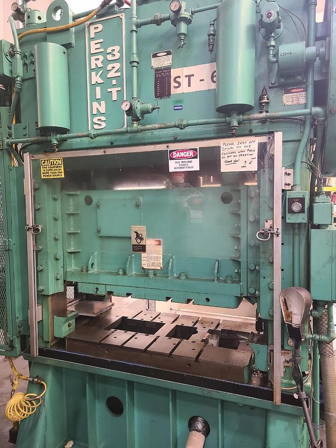 Used 32 TON PERKINS STRAIGHT SIDE SINGLE CRANK PRESS