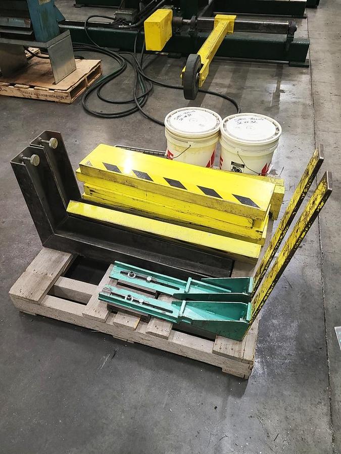 Used 12' X 175 TON PIRANHA HYDRAULIC PRESS BRAKE