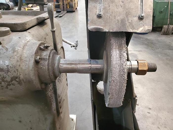 Used DIVINE BROS DOUBLE ENDED BUFFER