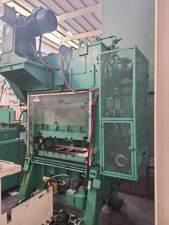 Used 32 TON PERKINS STRAIGHT SIDE SINGLE CRANK PRESS